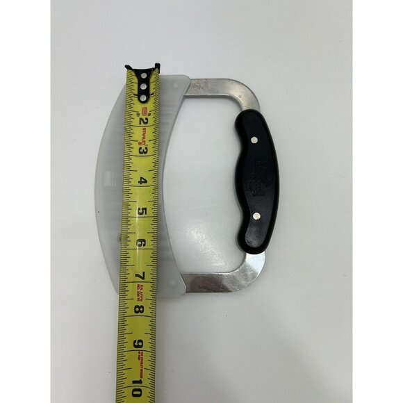 Pampered Chef Stainless Steel Half Moon Crinkle Cutter Black Handle - Picture 6 of 6